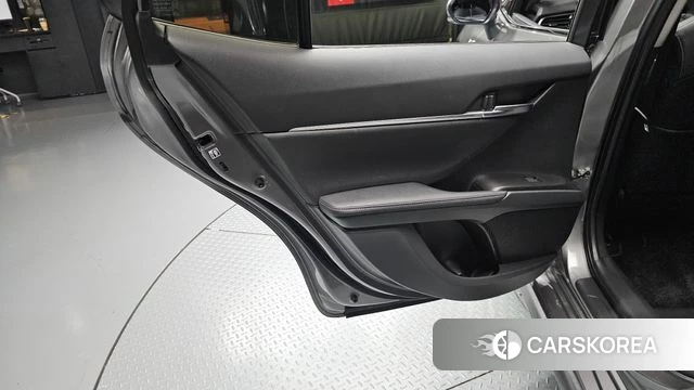 Toyota Camry (XV70) id 4649886 из Кореи 17