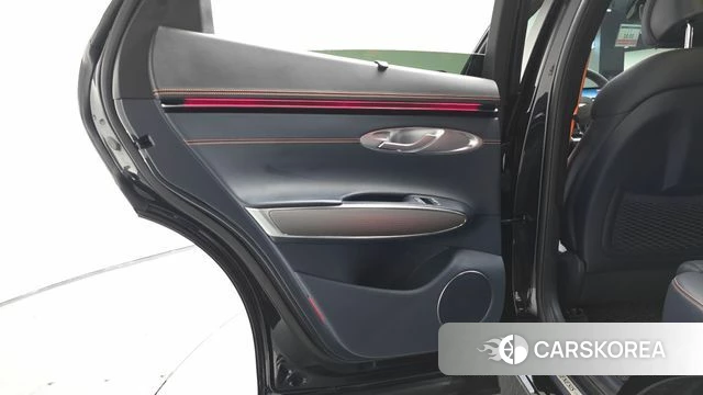 Genesis GV70 id 4560440 из Кореи 17