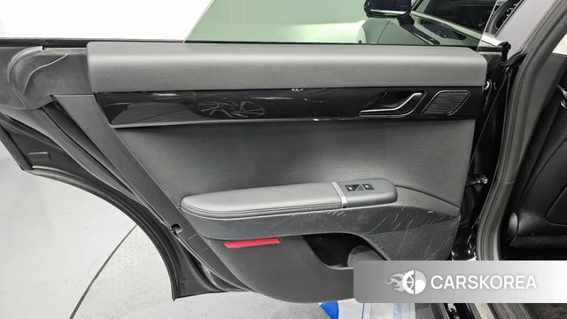 Hyundai Grandeur (GN7) id 4388625 из Кореи 17