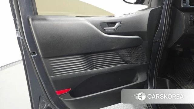 Hyundai Staria id 4303193 из Кореи 17