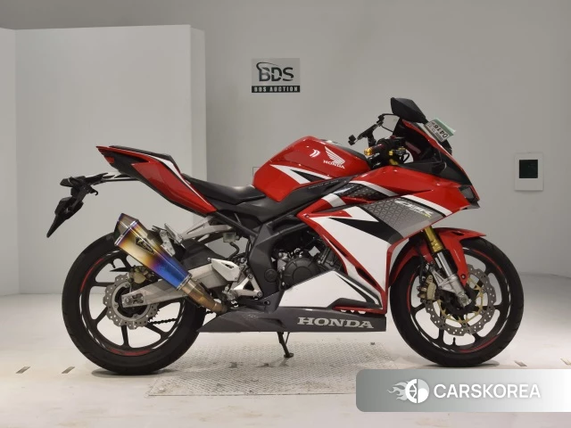 Проданный Honda CBR250RR ABS 2017 из Японии, фото 2