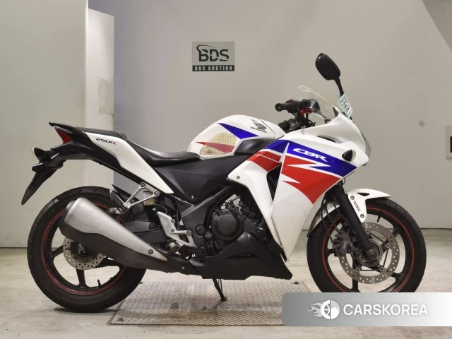Проданный Honda CBR250R ABS 2013 из Японии, фото 2