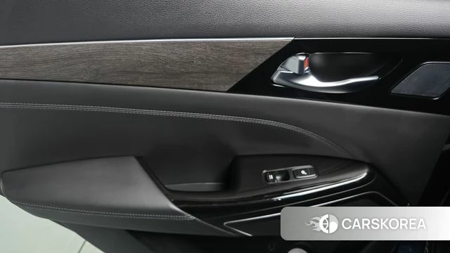 Kia K7 Premier Hybrid id 4362617 из Кореи 17