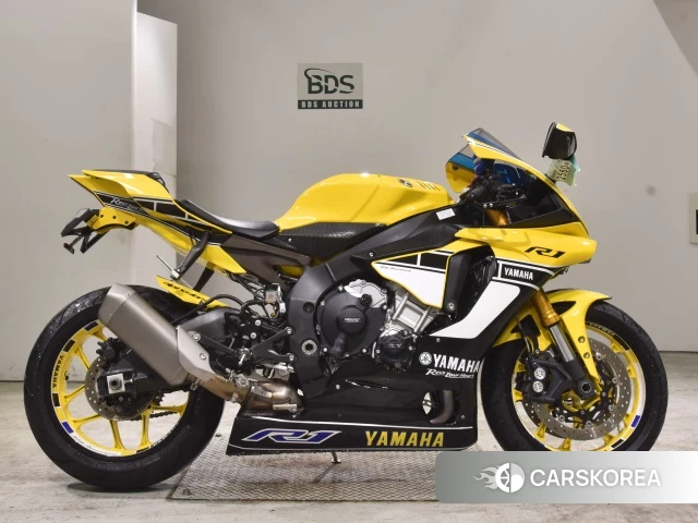 Проданный Yamaha YZF-R1 2017 из Японии