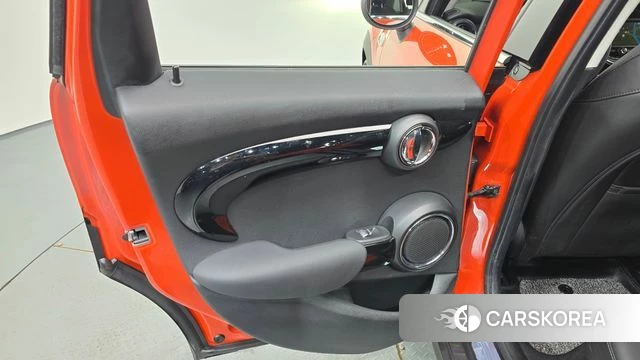 Mini Cooper S id 4595985 из Кореи 17