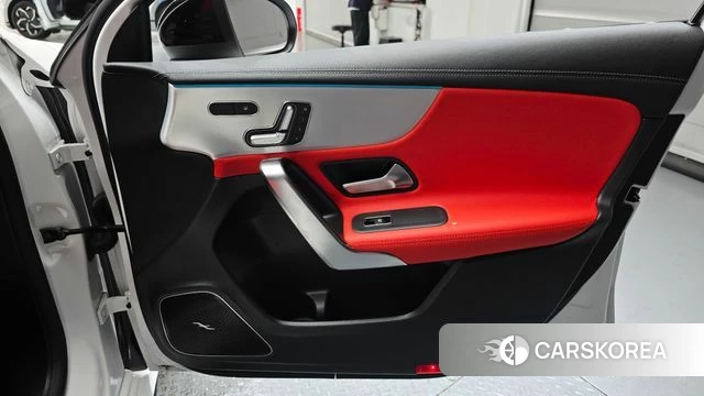 Mercedes-Benz A-Class W177 id 4400309 из Кореи 17