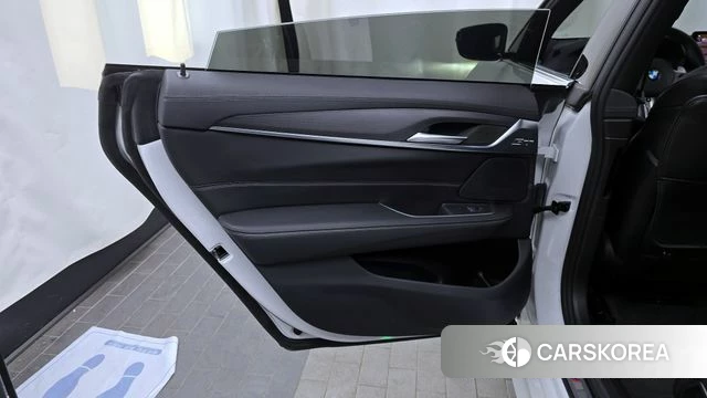 BMW 6 Series GT (G32) id 4244505 из Кореи 17