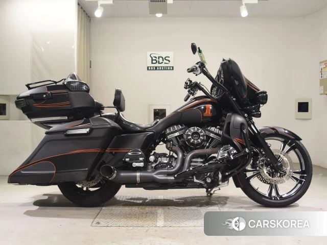 Проданный Harley-Davidson Electra Glide FLHTKSE1800 CVO 2014 из Японии