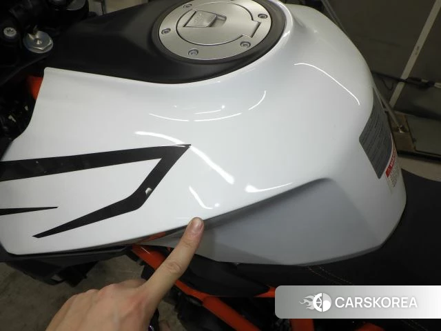 KTM 1290 SUPER DUKE R id 3939654 из Японии 17