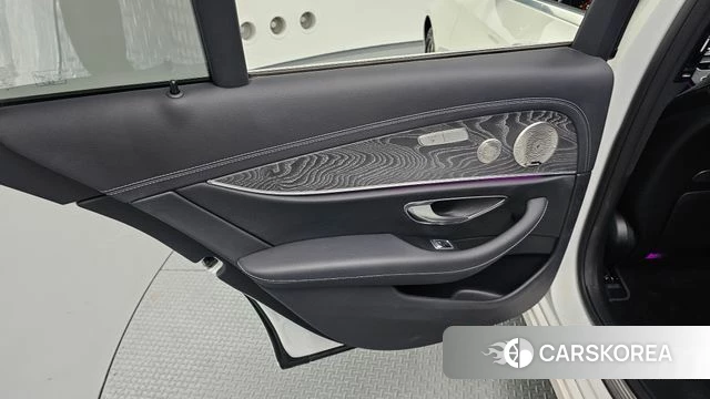 Mercedes-Benz E-Class W213 id 4415399 из Кореи 17