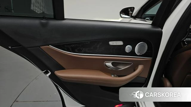 Mercedes-Benz E-Class W213 id 4286113 из Кореи 17