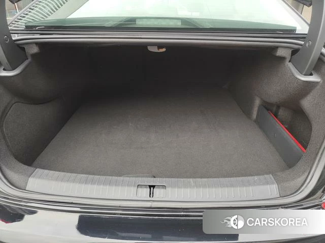 Volkswagen Passat PHEV id 4260222 из Китая 17