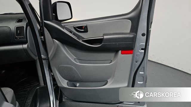 Hyundai Grand Starex id 4318393 из Кореи 17
