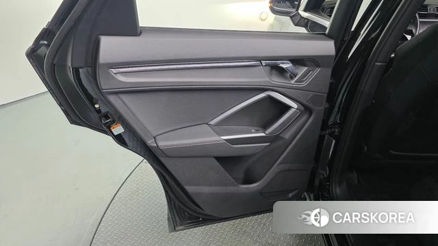 Audi Q3 (F3) id 4231014 из Кореи 17