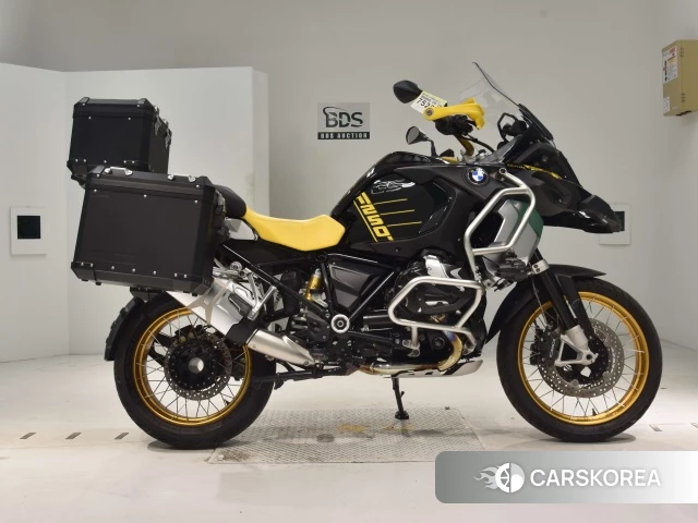 Проданный BMW R1250GS ADVENTURE 2021 из Японии