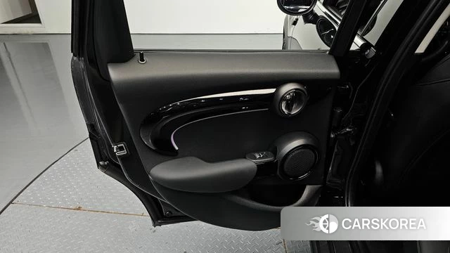 Mini Cooper id 4681895 из Кореи 17
