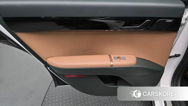 Hyundai Grandeur Hybrid (GN7) id 4591394 из Кореи 17