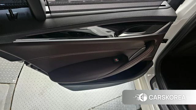 BMW 5 Series (G30) id 4230594 из Кореи 17