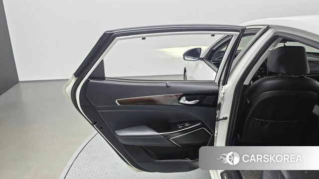 Kia Come New K7 id 4246247 из Кореи 17