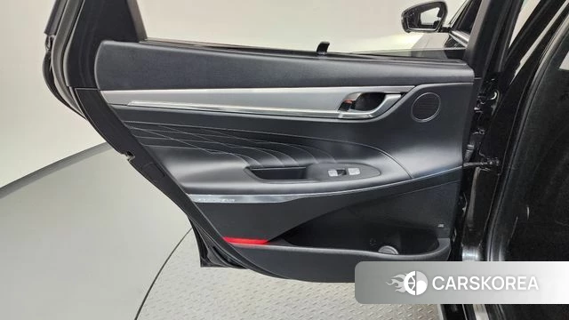 Hyundai The New Grandeur IG Hybrid id 4930330 из Кореи 17