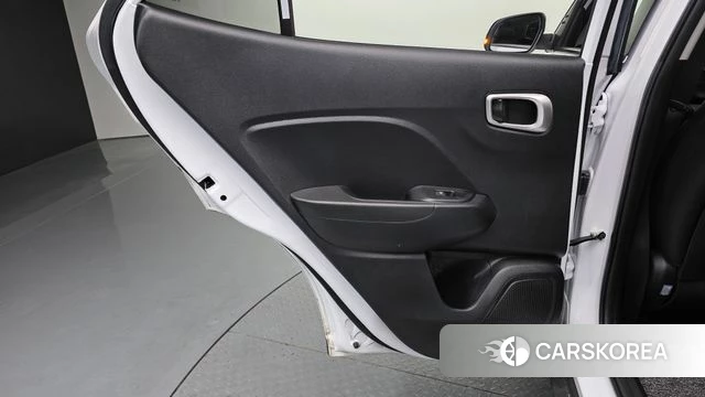 Hyundai Venue id 4195833 из Кореи 17