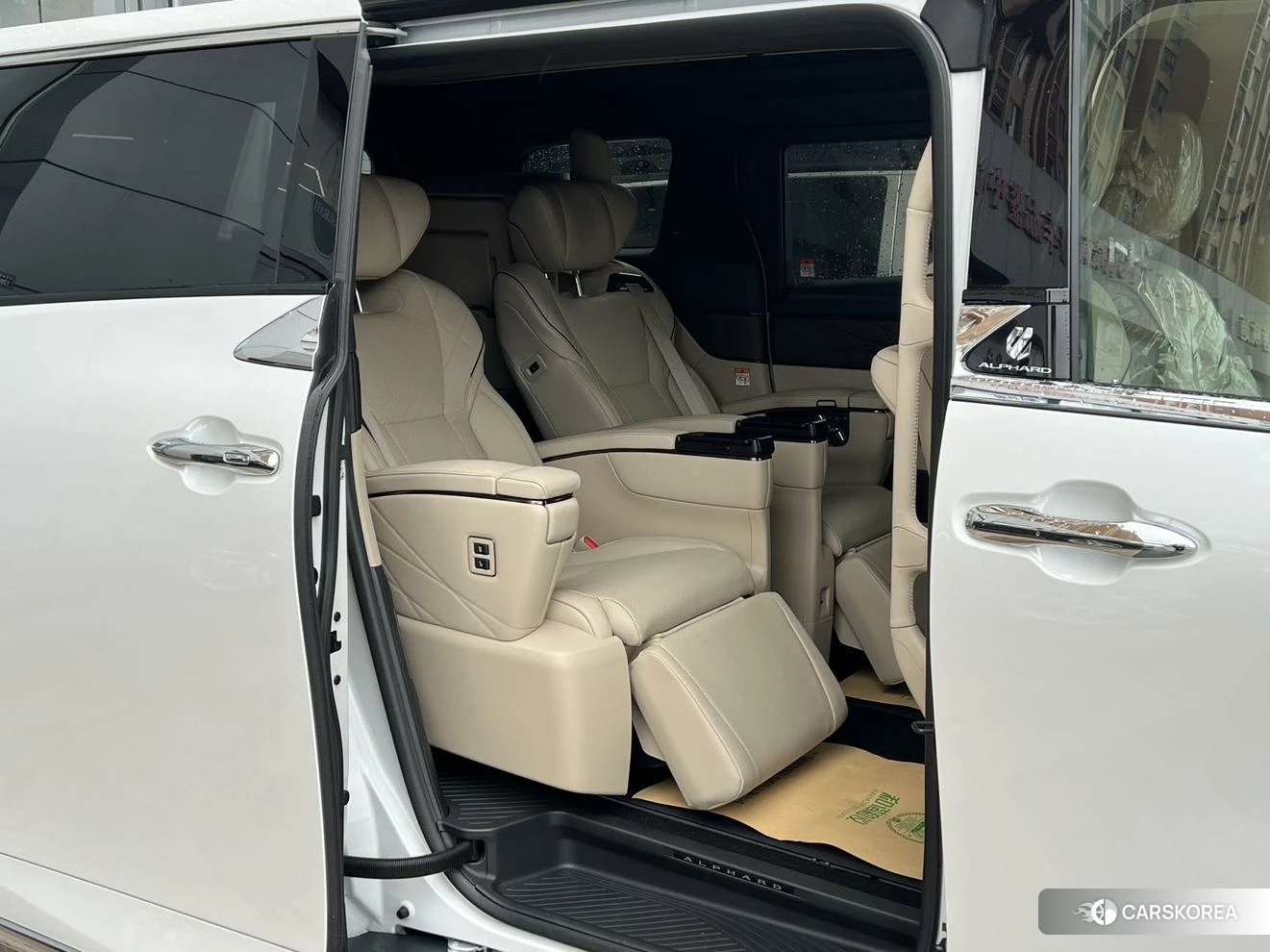 Toyota Elfa id 4479424 из Китая 17