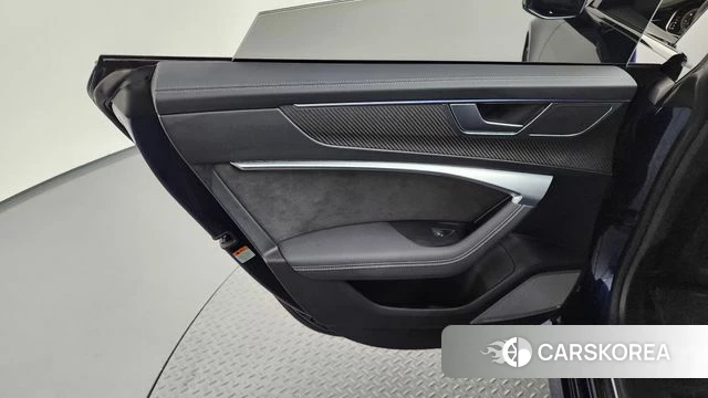 Audi S7 (4K) id 4593291 из Кореи 17