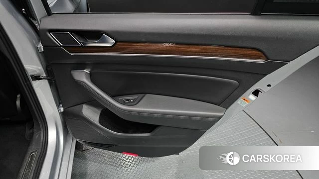 Volkswagen Passat GT (B8) id 4638227 из Кореи 17