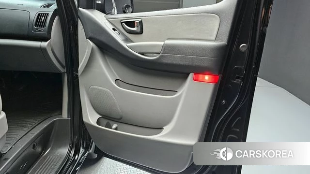 Hyundai The New Grand Starex id 4356196 из Кореи 17