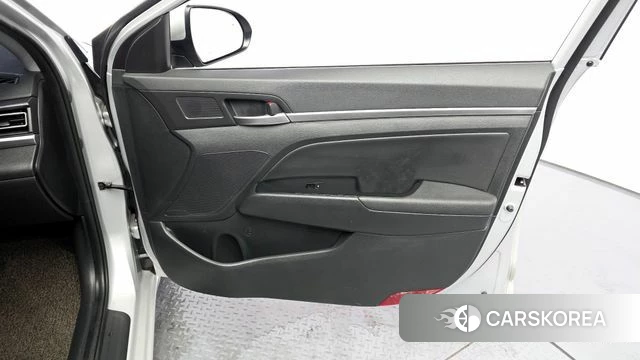 Hyundai The New Avante AD id 4356713 из Кореи 17