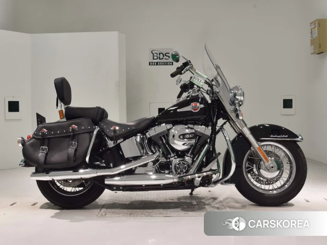 Проданный Harley-Davidson Heritage Softail Classic FLSTC1690 2017 из Японии, фото 2
