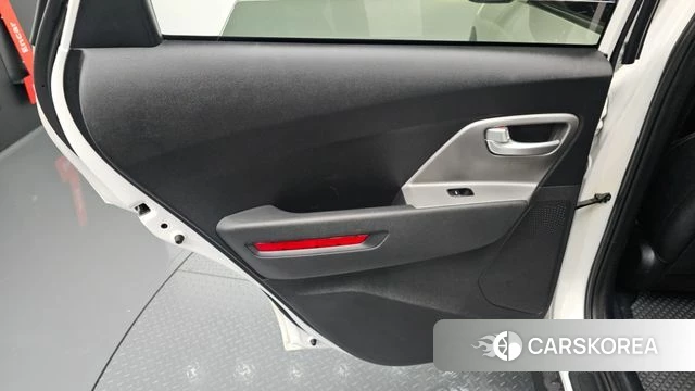 Kia Niro Plus id 4354898 из Кореи 17