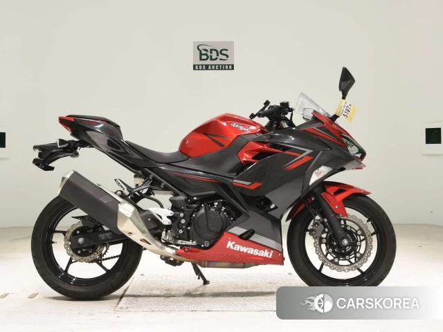 Проданный Kawasaki NINJA 400 2019 из Японии, фото 2