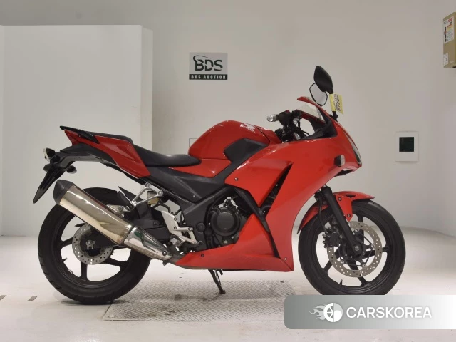 Проданный Honda CBR250R 2015 из Японии