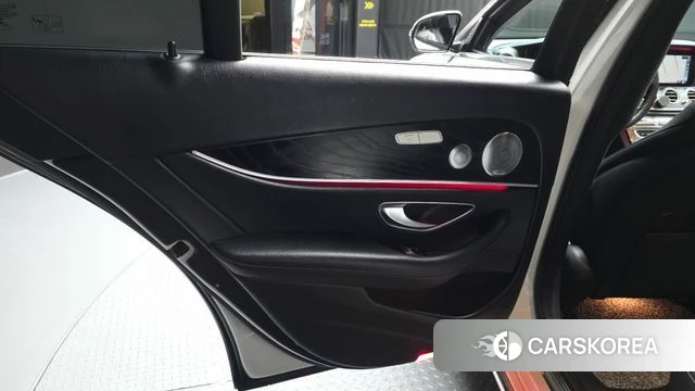 Mercedes-Benz E-Class W213 id 4188626 из Кореи 17