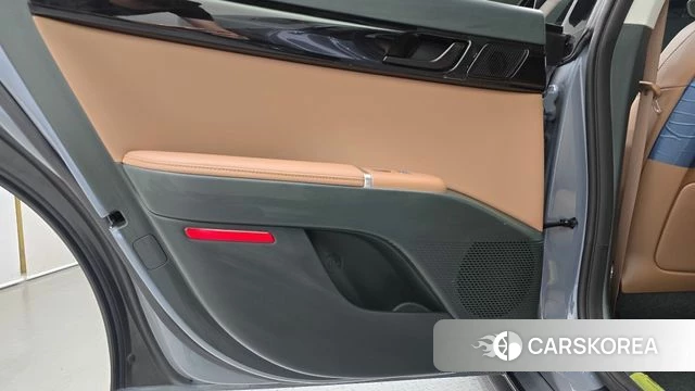 Hyundai Grandeur Hybrid (GN7) id 4480377 из Кореи 17