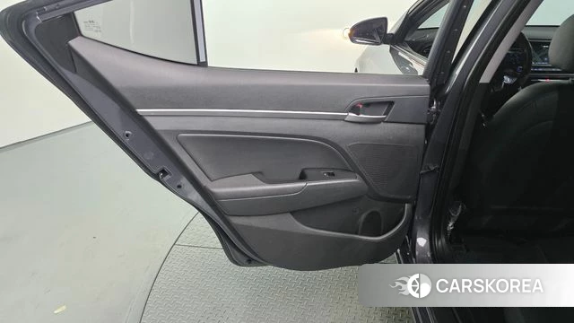 Hyundai The New Avante AD id 4188147 из Кореи 17