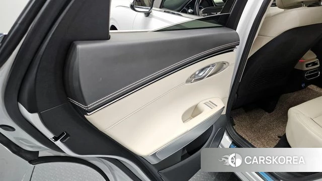 Genesis GV70 id 4186890 из Кореи 17