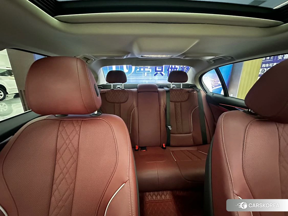 BMW 5 series id 4420295 из Китая 17