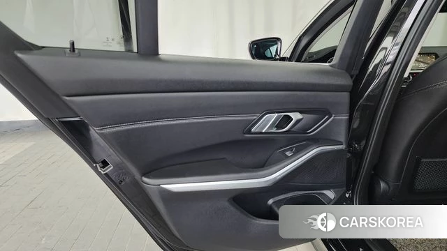 BMW 3 Series (G20) id 4481643 из Кореи 17