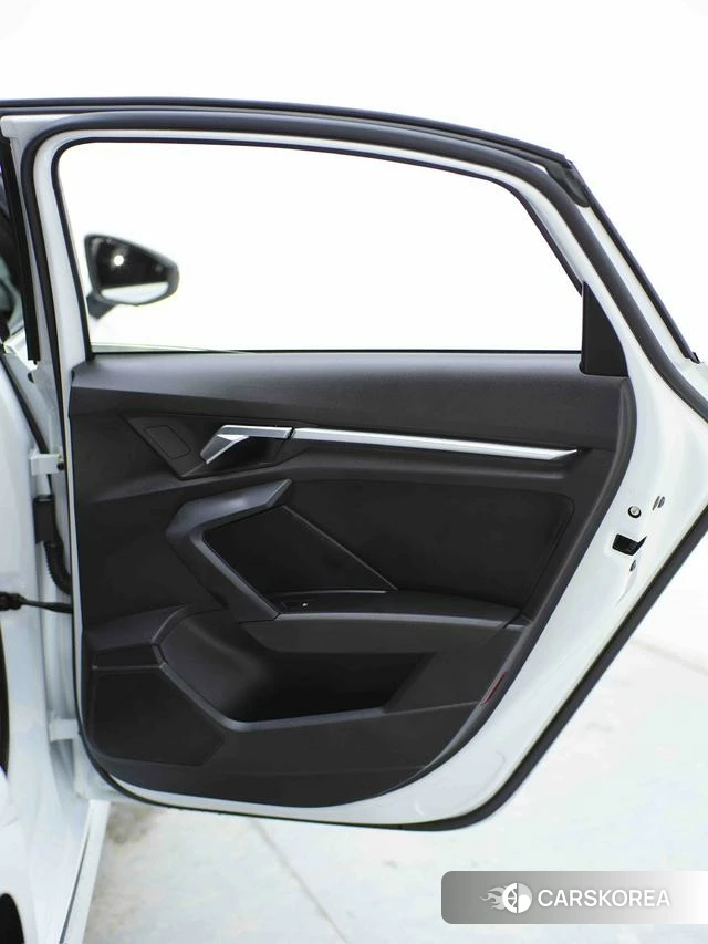 Audi A3 id 4348751 из Китая 17