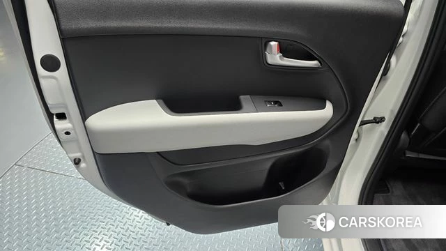 Kia The New Kia Ray id 4623217 из Кореи 17