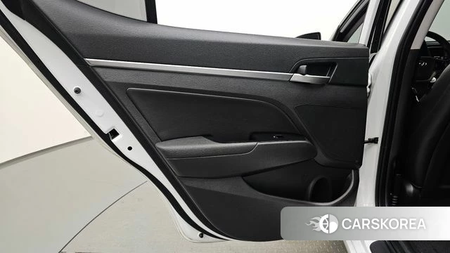 Hyundai Avante AD id 4900880 из Кореи 17