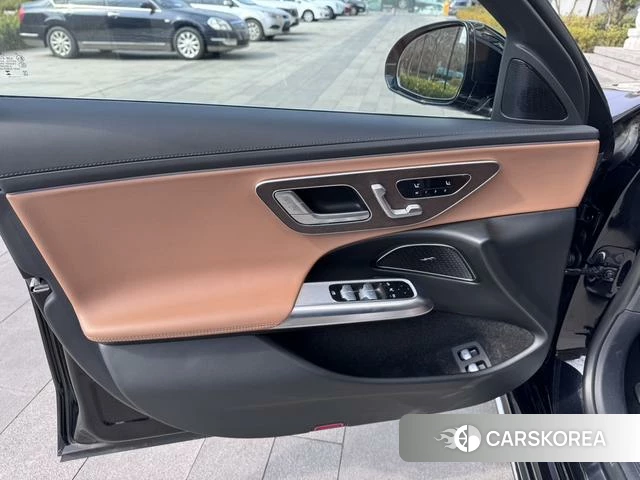 Mercedes-Benz E-class PHEV id 3889928 из Китая 17