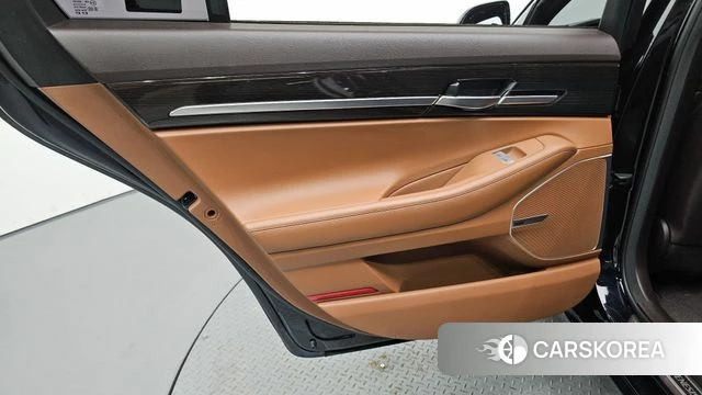 Genesis G90 id 4698499 из Кореи 17