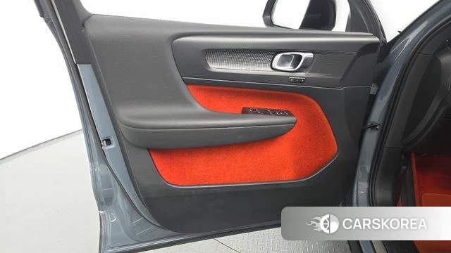 Volvo XC40 id 4625925 из Кореи 17