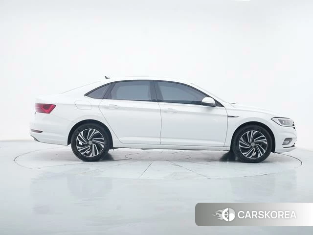 Volkswagen Sagitar id 4353737 из Китая 17