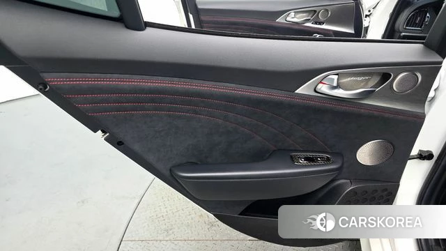 Kia Stinger Meister id 4519449 из Кореи 17