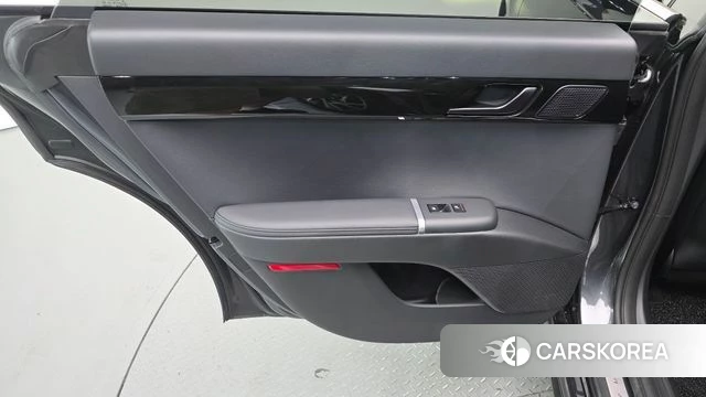 Hyundai Grandeur Hybrid (GN7) id 4853597 из Кореи 17