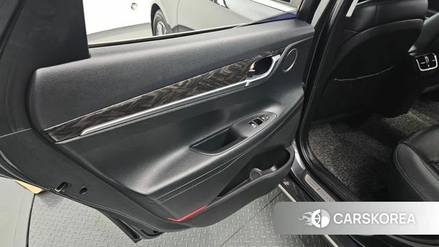 Hyundai Grandeur IG id 4424565 из Кореи 17